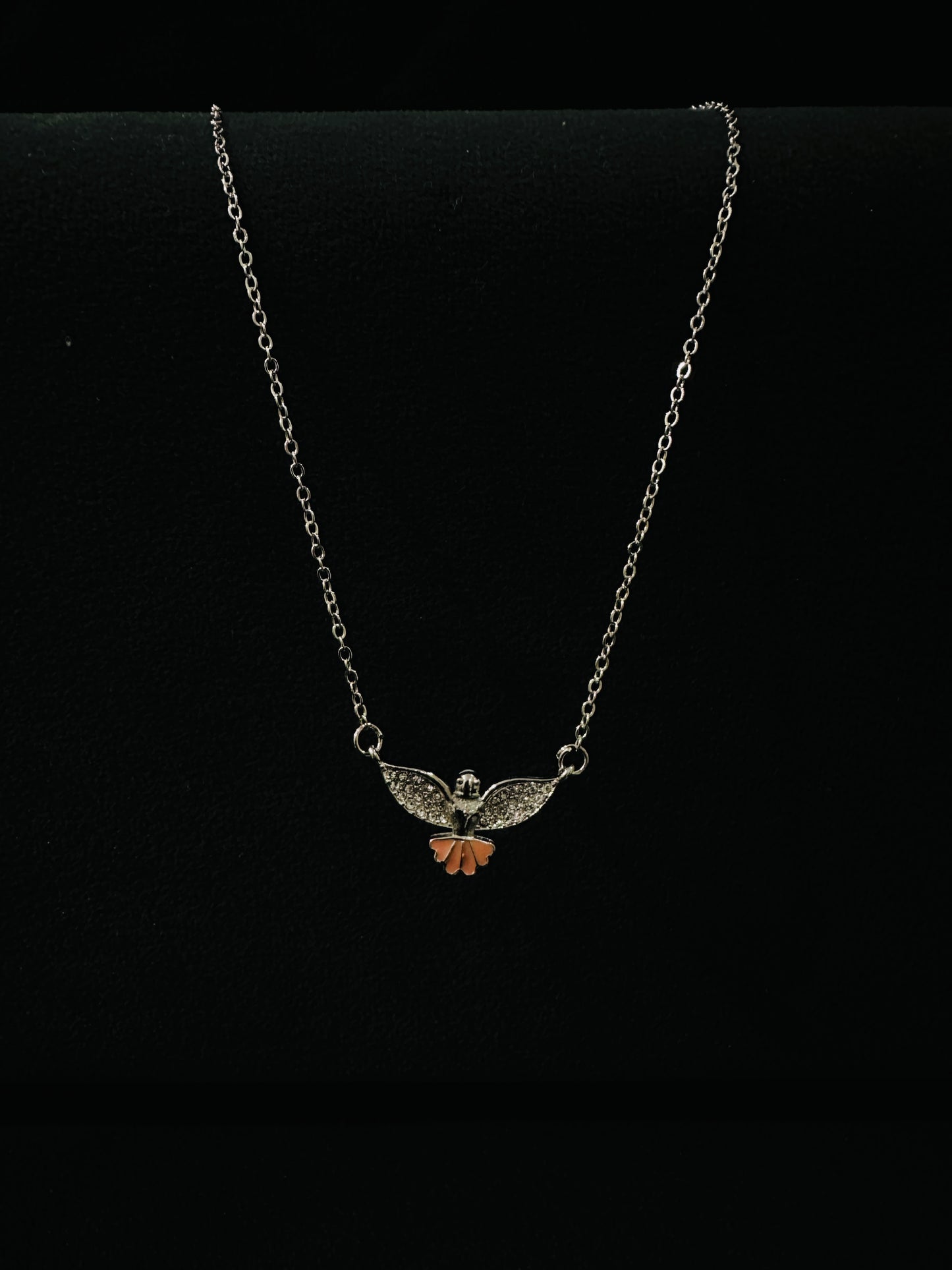 🕊️ Angel Aura – Winged Grace Pendant