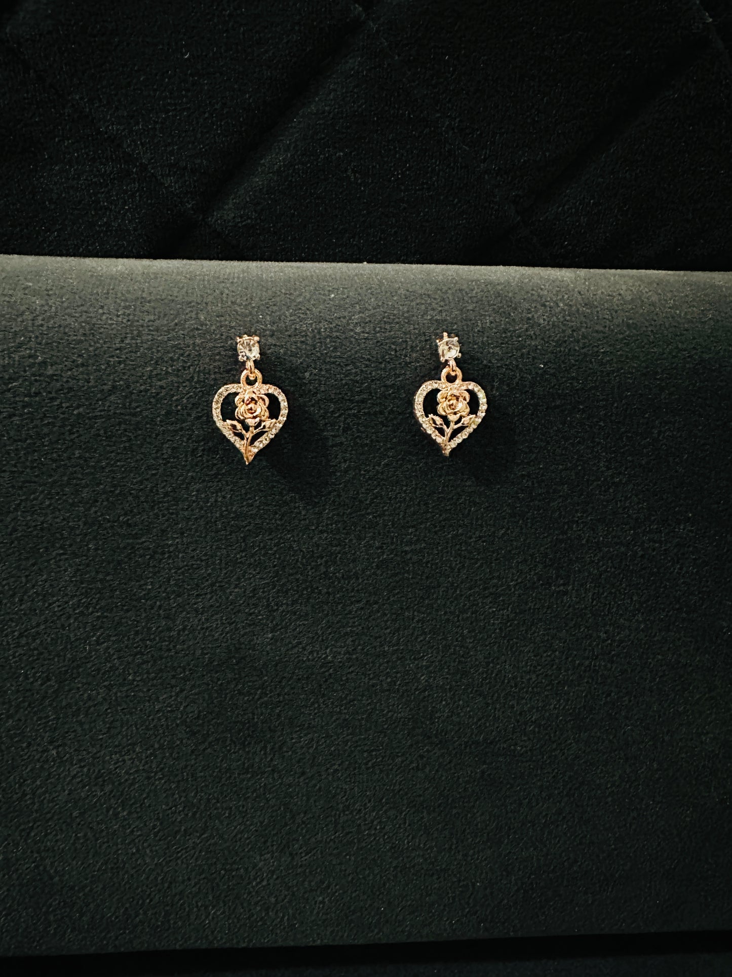 š¹ Rose Amour Set ā by Aurenza Prime