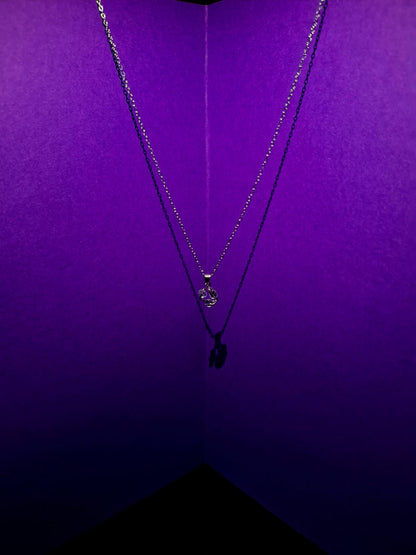 Elegant Silver Floral Pendant Necklace with Sparkling Zircon Stones