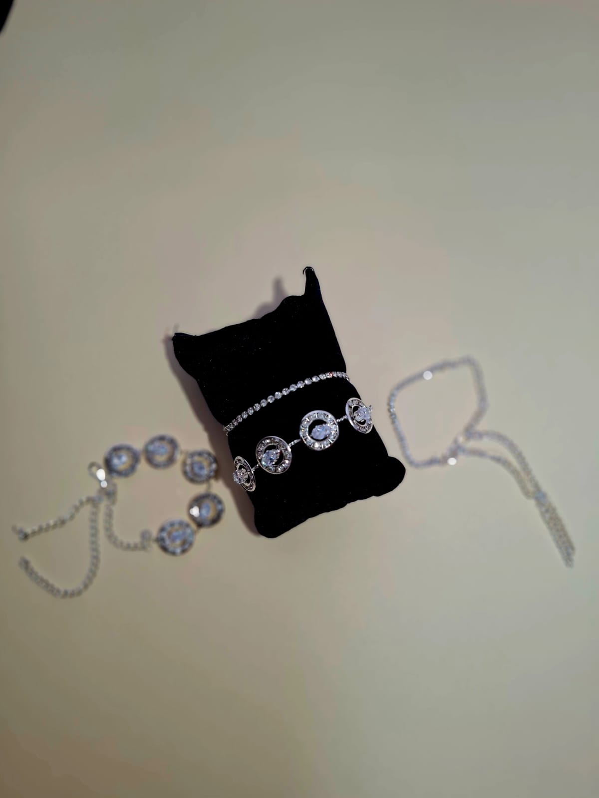 Elegant Crystal-Embellished Adjustable Bracelet – Silver Finish