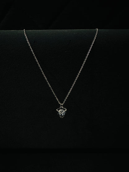 💎 Stellar Triad – Geometric Solitaire Pendant